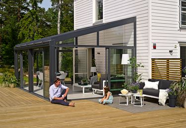 Underhållsfri aluminiumstomme för uterum i stilren design!