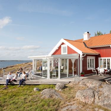 Pulpettakstommen är den stomme som är mest allround och passar i stort sett alla hustyper och byggnadsstilar. Väljer du ett eller två brutna hörn får uterummet ett mindre fyrkantigt uttryck.