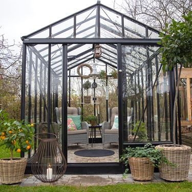 Miljöbild på växthus i höstmiljö