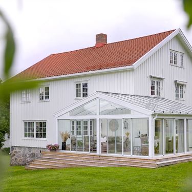 Sadeltak runt hörn - uterum med sadeltak | Willab Garden
